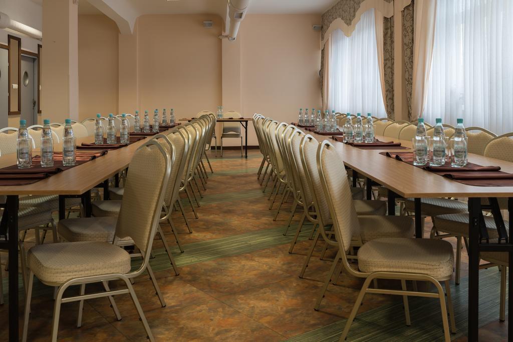 Majewski Hotel & Spa Malbork Dış mekan fotoğraf